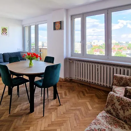 Spacious Flat With Amazing View - Fast Wifi *