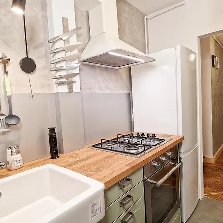 Spacious Flat With Amazing View - Fast Wifi Apartment *